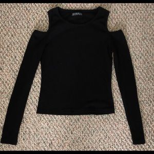 Black Cutted Shoulder Fitted-Long Sleeve